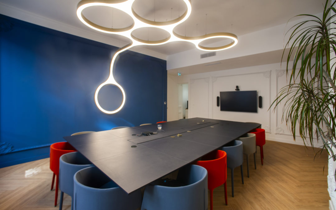 Les luminaires, ce n’est que secondaire ?